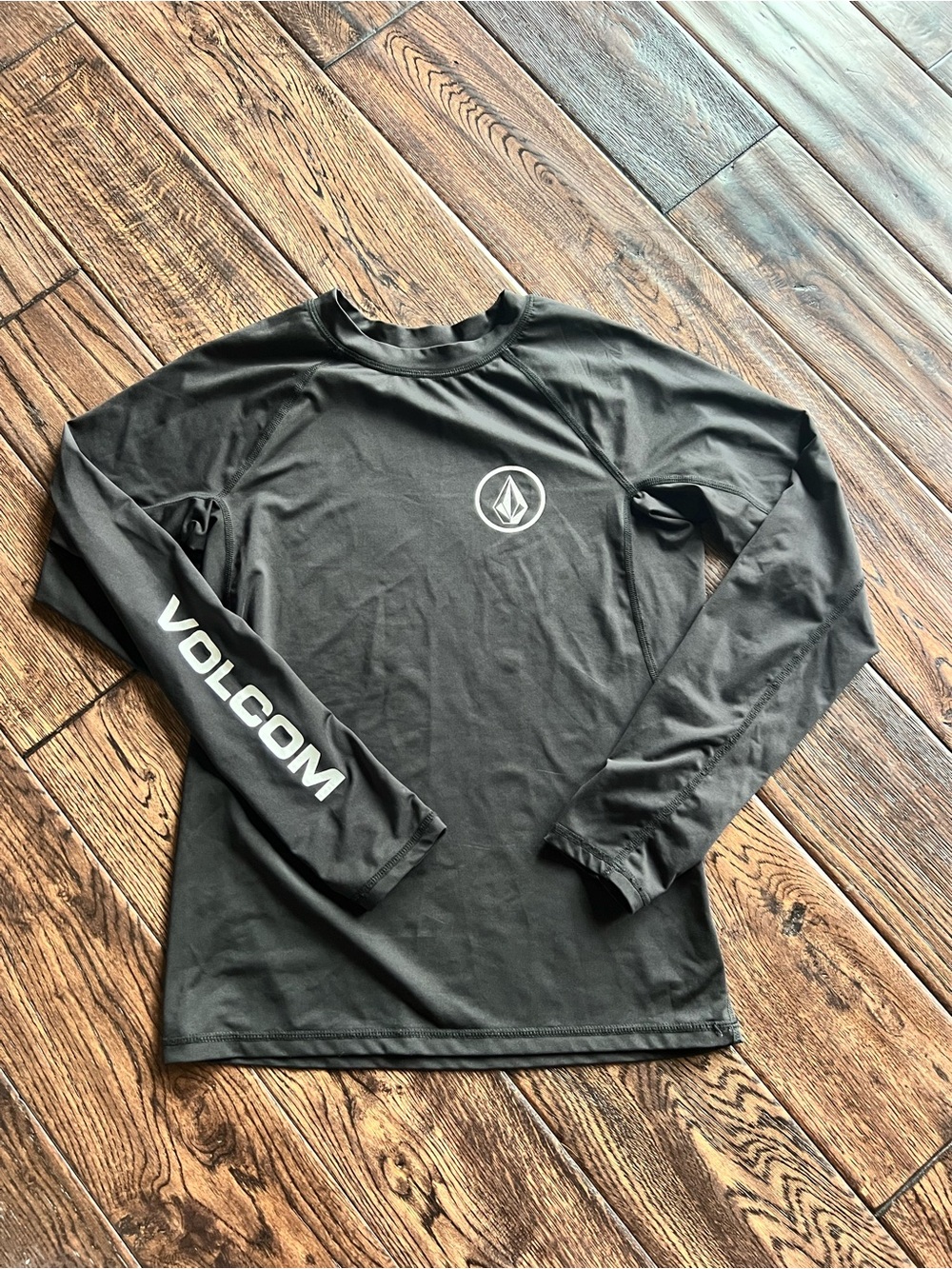 Boys Volcom long sleeve rash guard
